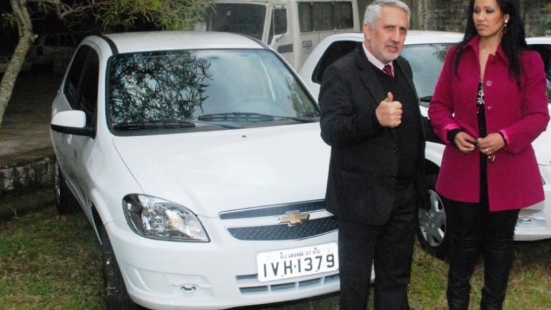 Entrega dos carros