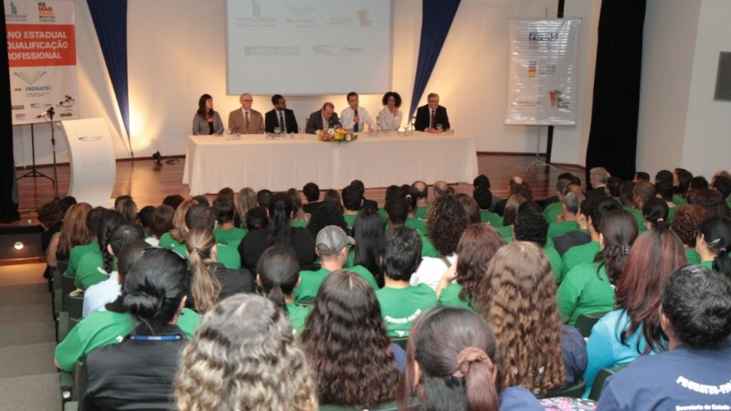 O evento teve a presença do governador do Estado, Tarso Genro.