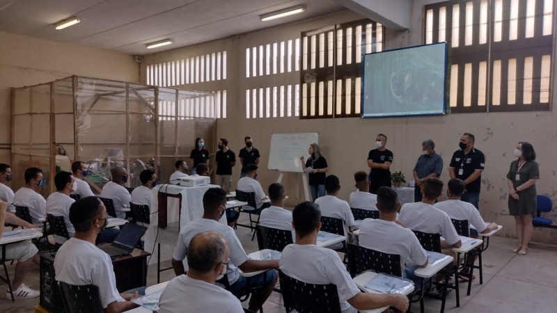 Curso tem como objetivo a capacitação e a formação profissional de 25 apenados para a fabricação de ração animal