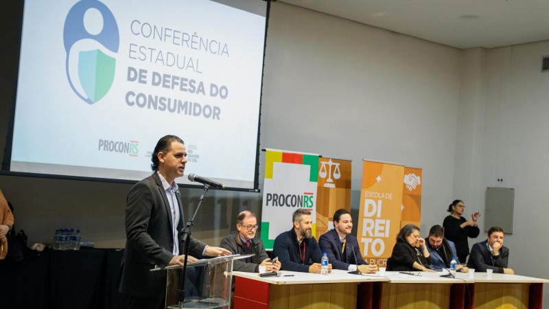 O Secretário Fabrício Peruchin destacou as ações do Governo para o consumidor. 