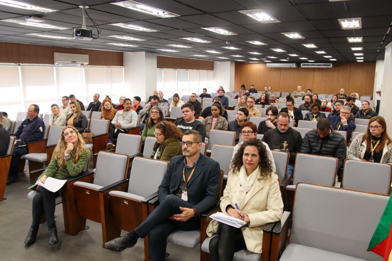 Cerca de 200 pessoas acompanharam o evento no Centro Administrativo Fernando Ferrari (CAFF)
