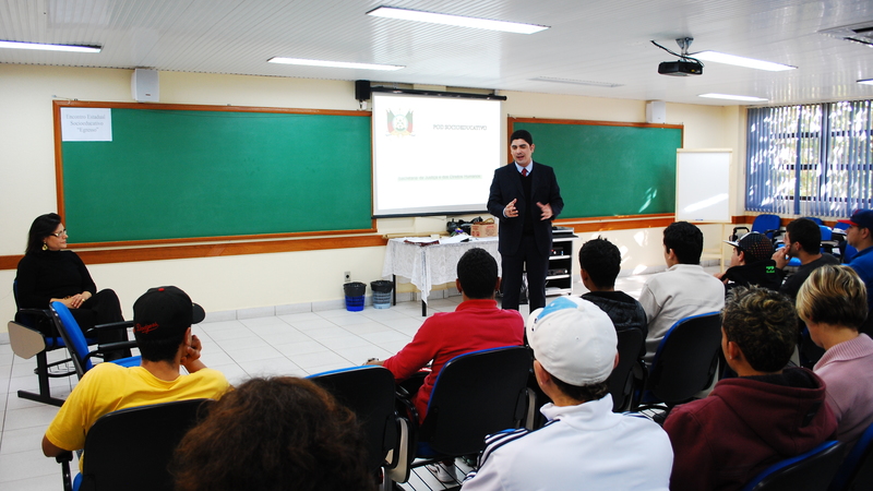 20110712194220encontro-socioeducativo-026.jpg