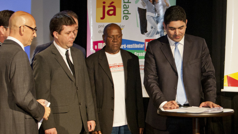 20120903201054vestibularfabiano.jpg