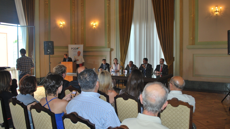 20130121180731fabianocomite.jpg